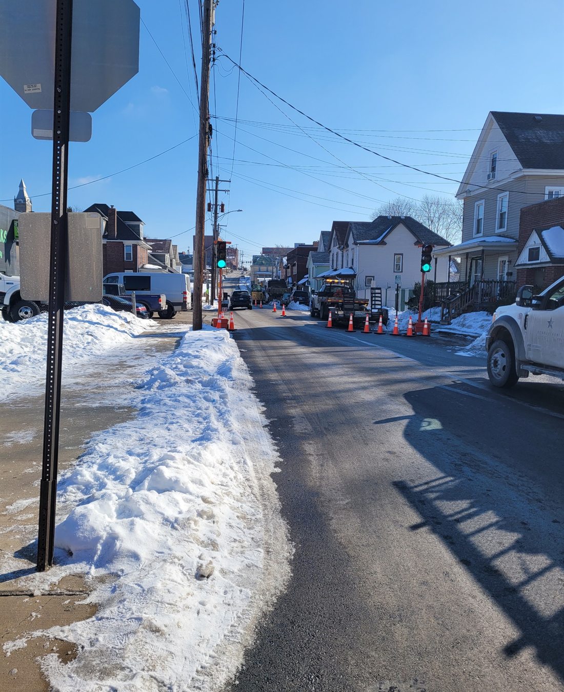 South Butler Contracting crew managing a winter work zone with portable signals